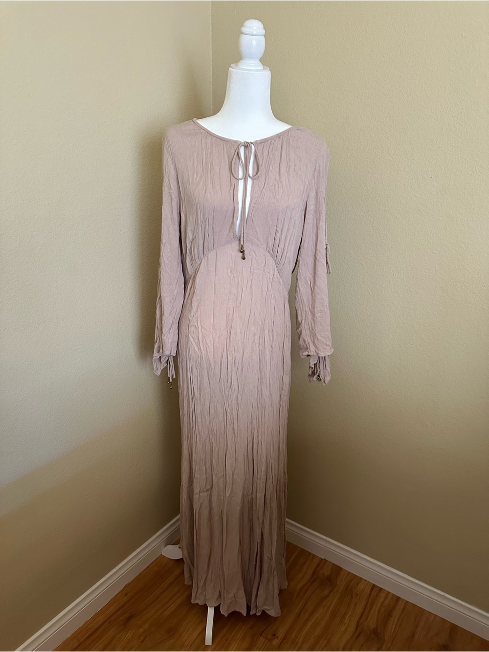 ✨ Free People Prettiest Thing Maxi Dress Nude L ✨